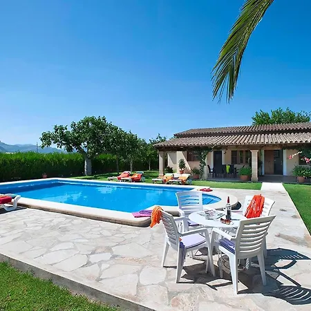 Holiday home Schoenes In Mit Grossem Pool