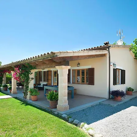 Schoenes In Mit Grossem Pool Holiday home Alcudia (Mallorca)